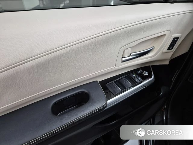 Toyota Sienna 4th Generation 2025 Серый из Кореи, фото 5