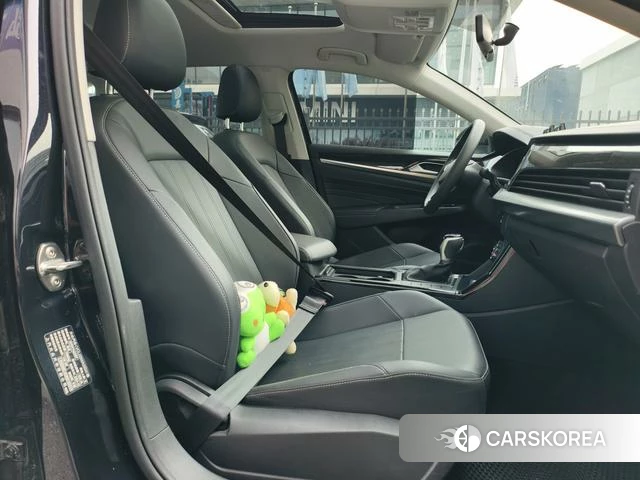 Volkswagen Passat 2025 Черный из Китая, фото 5