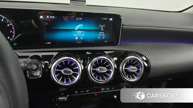 Mercedes-Benz A-Class W177 2020 Белый из Кореи, фото 5