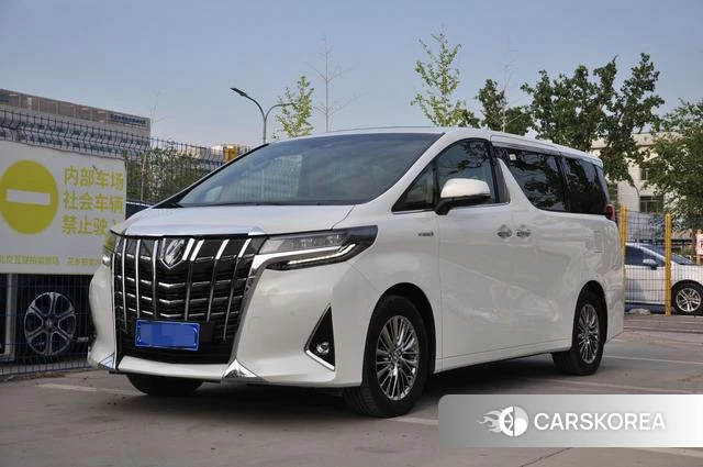 Toyota Alphard 2022 Белый из Китая, фото 5