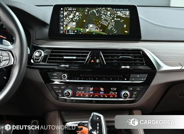 BMW 5 Series (G30) 2018 Серебряный из Кореи, фото 5