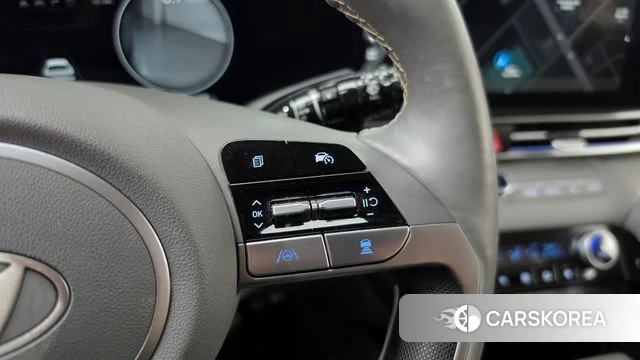 Hyundai The New Avante (CN7) 2023 Светло-серебряный цвет из Кореи, фото 5