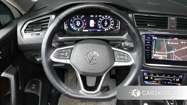 Volkswagen Tiguan Allspace 2022 Белый из Кореи, фото 5