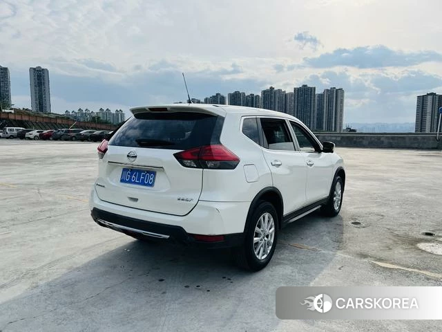 Nissan X-Trail 2021 Белый из Китая, фото 5