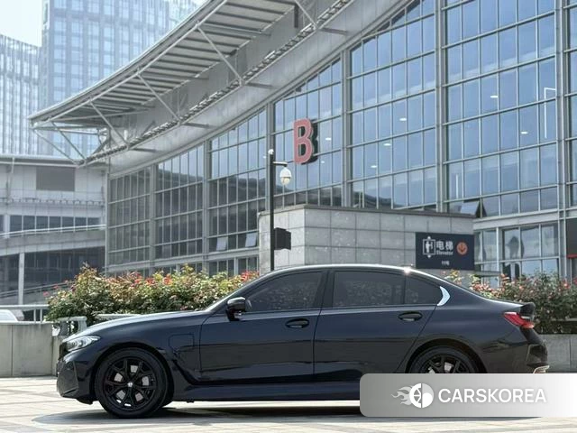 BMW i3 2025 Черный из Китая, фото 5