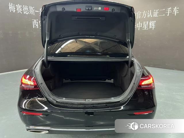 Mercedes-Benz E-Class 2023 Черный из Китая, фото 5