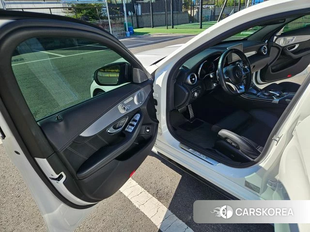 Mercedes-Benz C-Class W205 2018 Белый из Кореи, фото 5