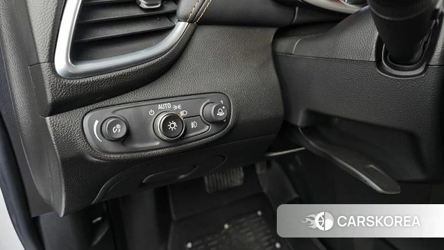 Chevrolet (GM Daewoo) The New Trax 2020 Белый из Кореи, фото 5