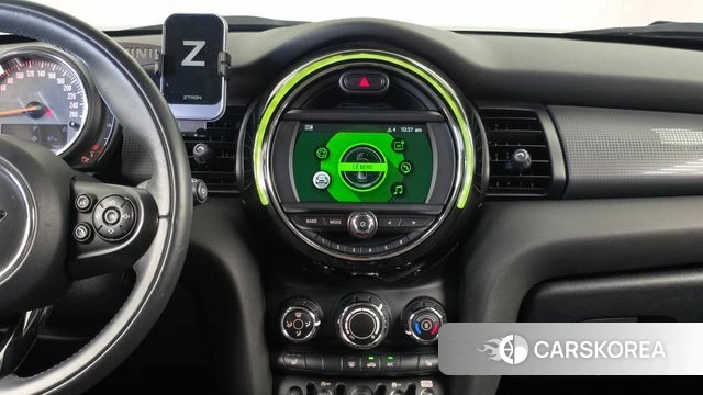 Mini Cooper 2018 Жемчужный цвет из Кореи, фото 5