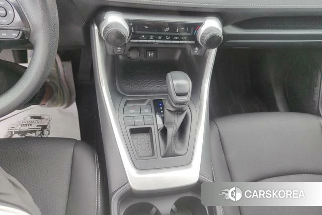 Toyota RAV4 2021 Белый из Китая, фото 5