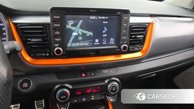 Kia Stonic 2018 Белый из Кореи, фото 5