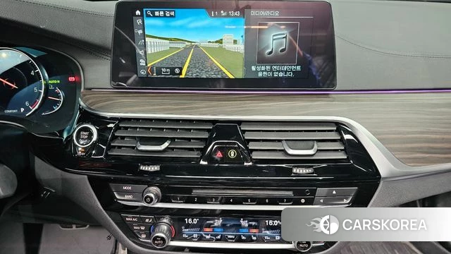BMW 5 Series (G30) 2018 Черный из Кореи, фото 5