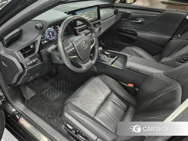 Lexus ES300h 7th generation 2023 Черный из Кореи, фото 5