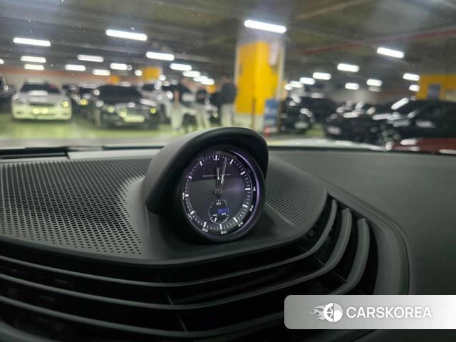Porsche Taycan 2023 Белый из Кореи, фото 5
