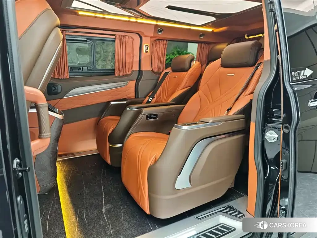 Ford Tourneo 2024 Черный из Китая, фото 5