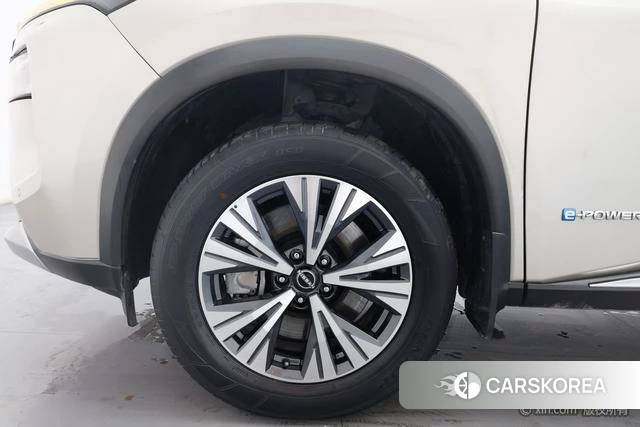 Nissan X-Trail 2025 Желтый из Китая, фото 5