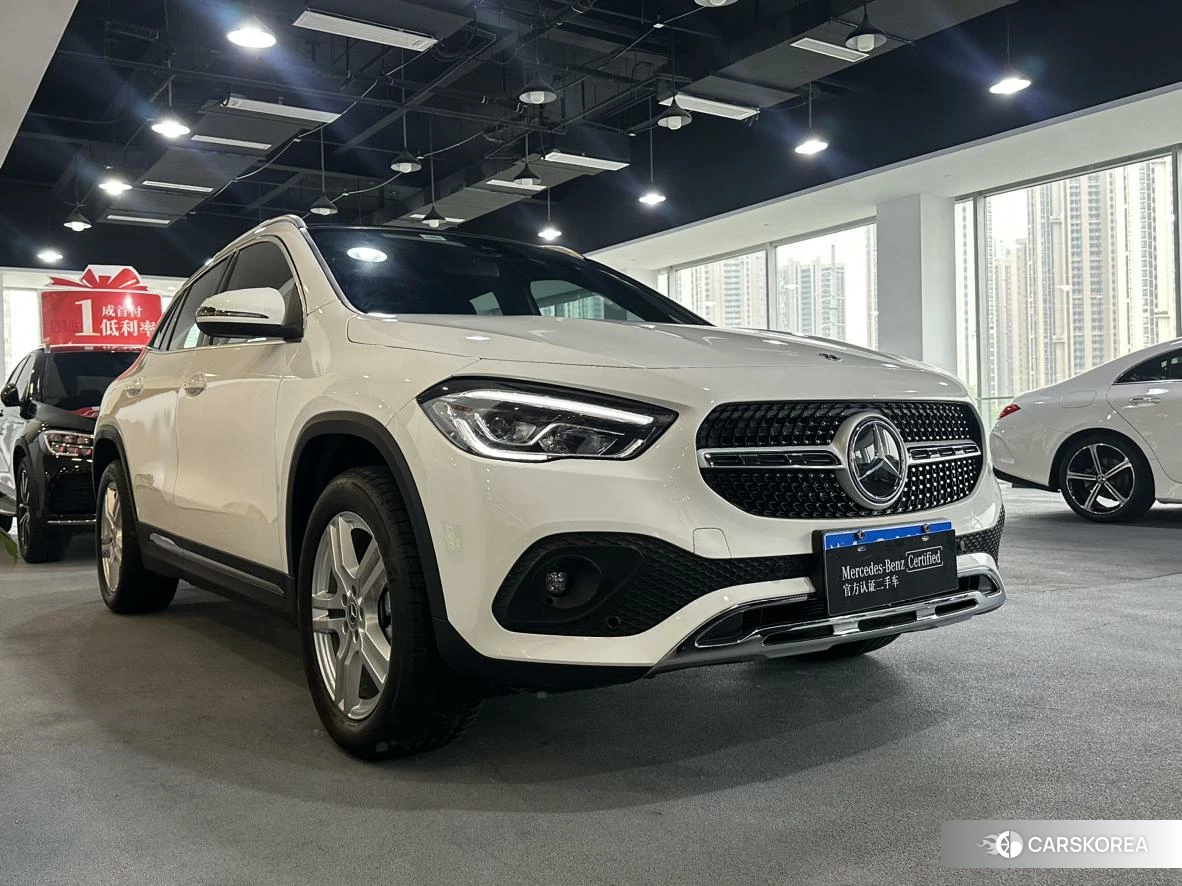 Mercedes-Benz GLA 2023 Белый из Китая, фото 5