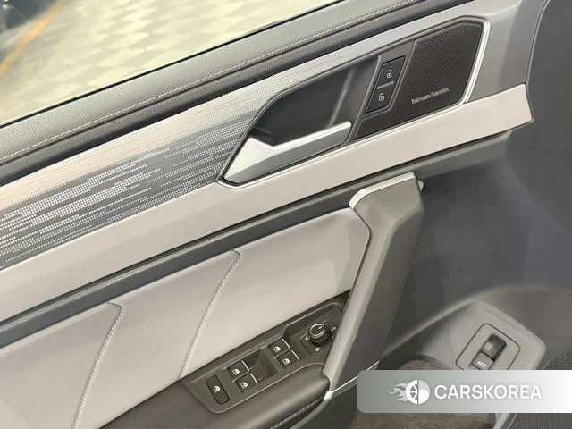 Volkswagen Tayron 2022 Синий из Китая, фото 5