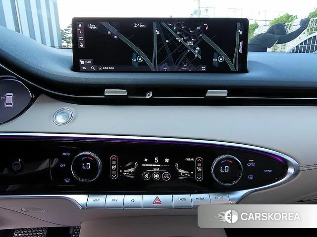 Genesis GV70 2021 Серебристо-серый из Кореи, фото 5