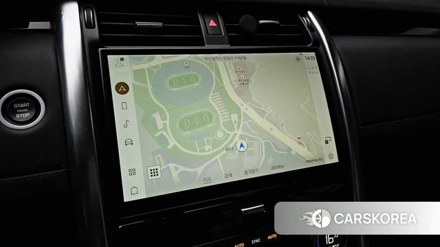 Land Rover Discovery 5 2021 Белый из Кореи, фото 5