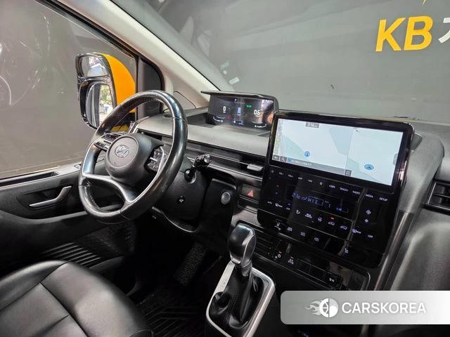 Hyundai Staria 2022 Желтый из Кореи, фото 5