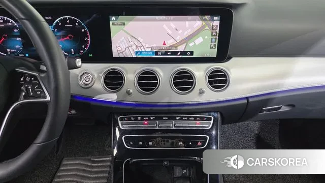 Mercedes-Benz E-Class W213 2021 Белый из Кореи, фото 5
