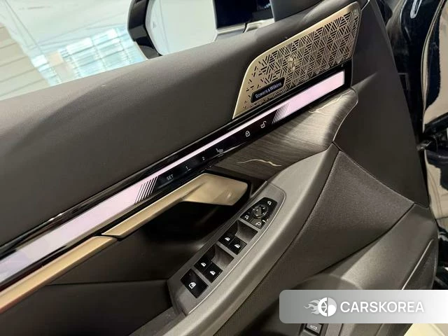 BMW 5 series 2025 Черный из Китая, фото 5