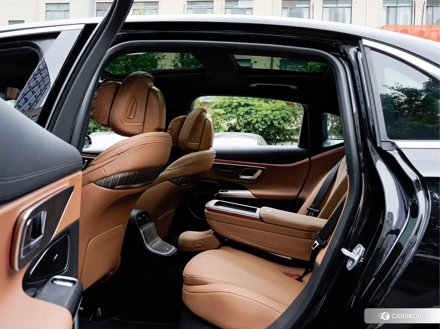Mercedes-Benz E-Class 2024 Черный из Китая, фото 5