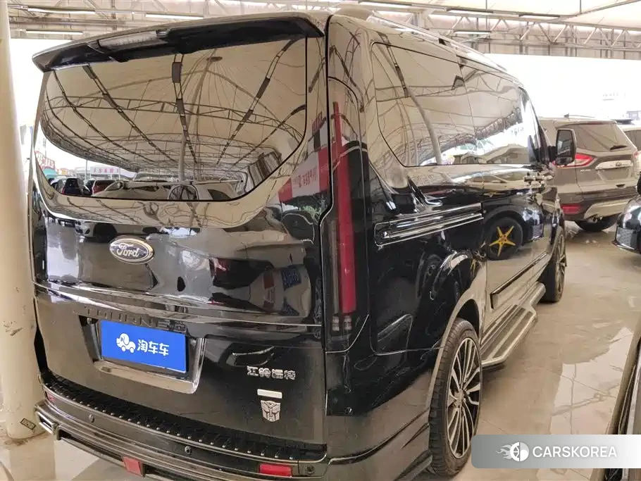 Ford Tourneo 2023 Черный из Китая, фото 5