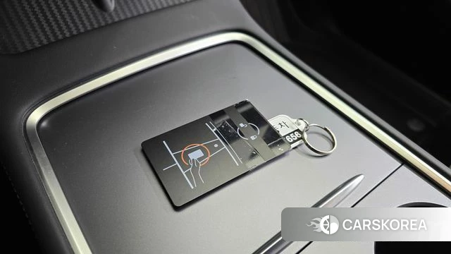 Tesla Model Y 2024 Белый из Кореи, фото 5