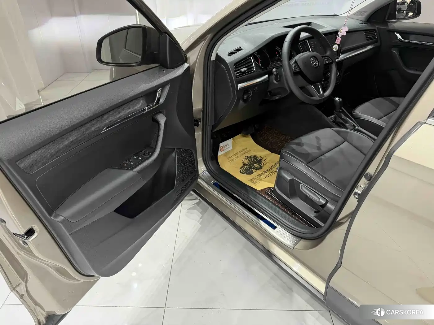 Skoda Kamiq 2023 Champagne/brown из Китая, фото 5