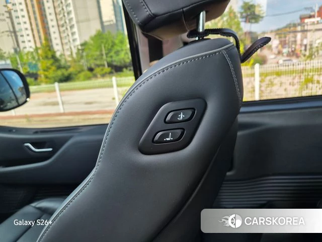 Hyundai Staria 2023 Черный из Кореи, фото 5