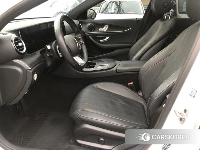 Mercedes-Benz E-Class 2021 Белый из Китая, фото 5