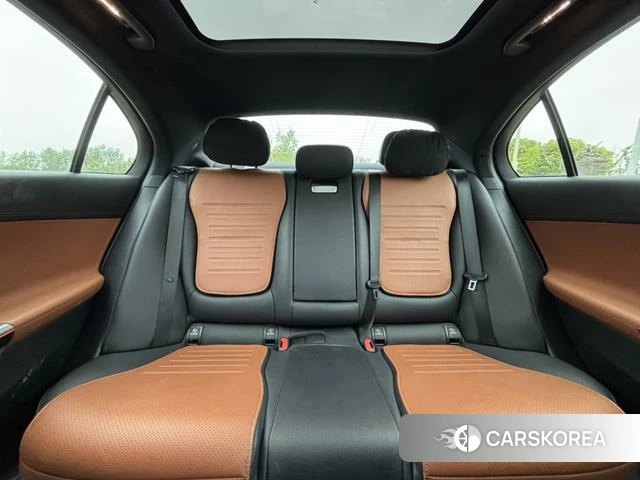 Mercedes-Benz C-class 2023 Белый из Китая, фото 5
