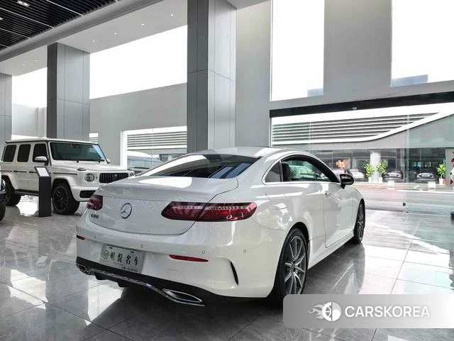 Mercedes-Benz E-Class 2023 Белый из Китая, фото 5