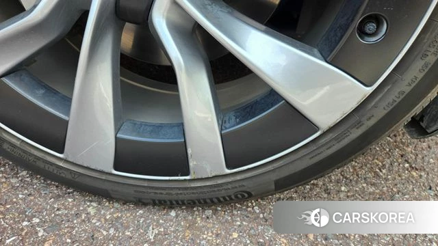 Tesla Model 3 2024 Красный из Кореи, фото 5