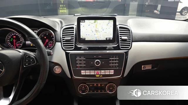 Mercedes-Benz GLE - Class W166 2018 Белый из Кореи, фото 5