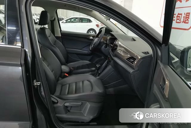 Volkswagen Tharu 2021 Темно-серый из Китая, фото 5