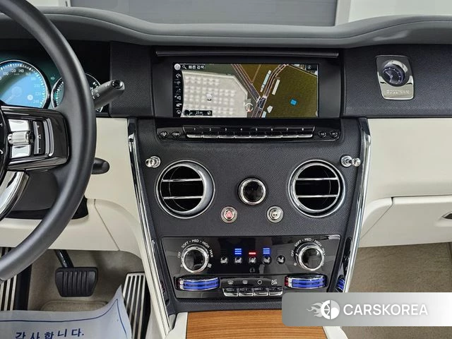 Rolls-Royce Cullinan 2022 Белый из Кореи, фото 5