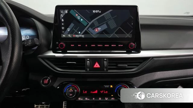 Kia The New K3 2nd generation 2022 Белый из Кореи, фото 5