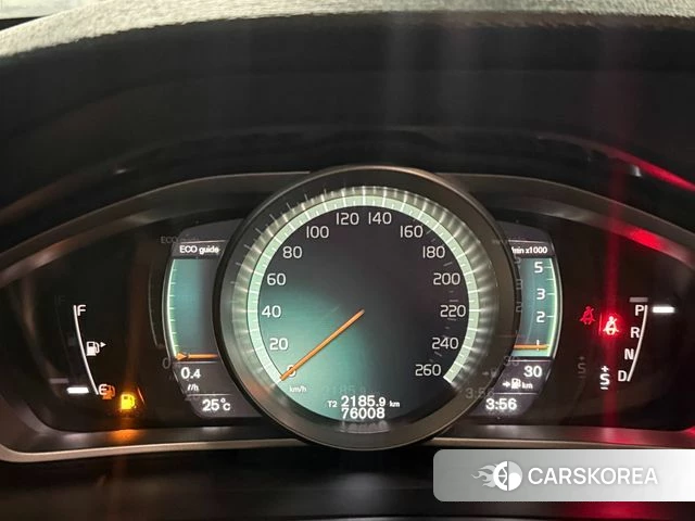 Volvo V40 Cross-Country 2018 Белый из Кореи, фото 5