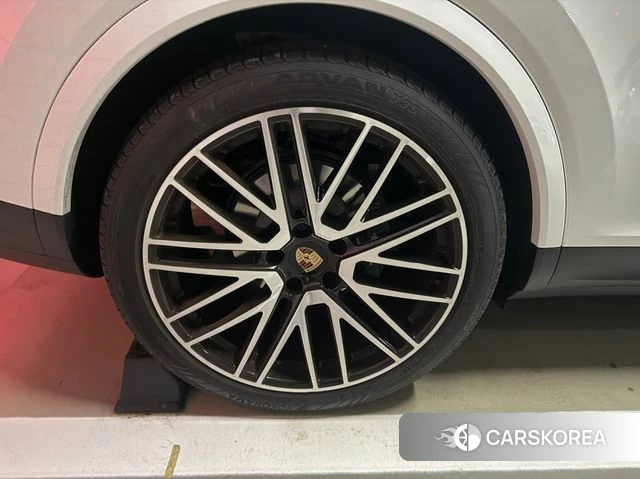 Porsche Cayenne (PO536) 2025 Белый из Кореи, фото 5