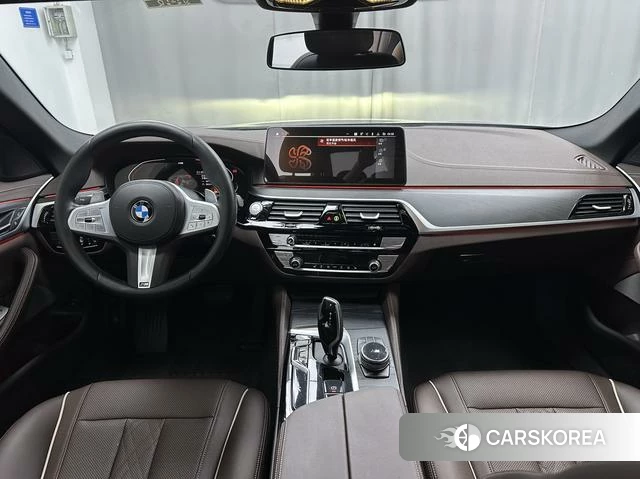 BMW 5 series 2023 Черный из Китая, фото 5