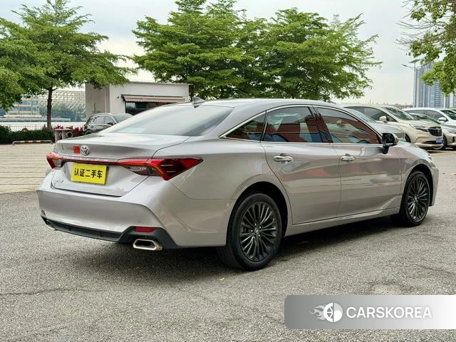 Toyota Avalon 2024 Серебристо-серый из Китая, фото 5