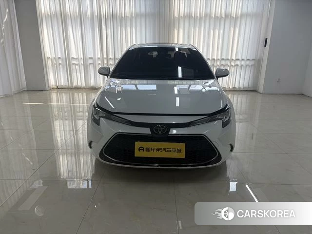 Toyota Levin 2021 Белый из Китая, фото 5