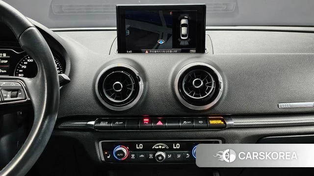 Audi New A3 2018 Серебристо-серый из Кореи, фото 5
