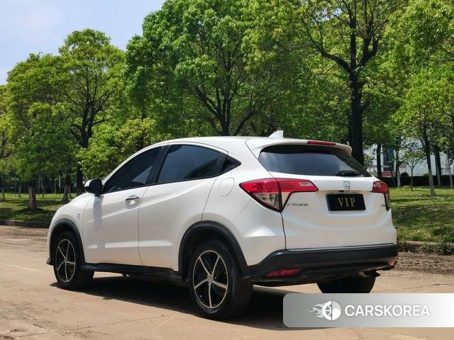 Honda Vezel 2021 Белый из Китая, фото 5