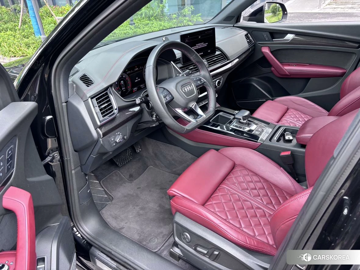 Audi Q5L 2020 Черный из Китая, фото 5