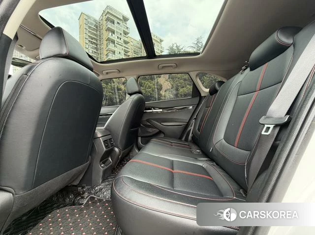 Kia KX3 2021 Белый из Китая, фото 5