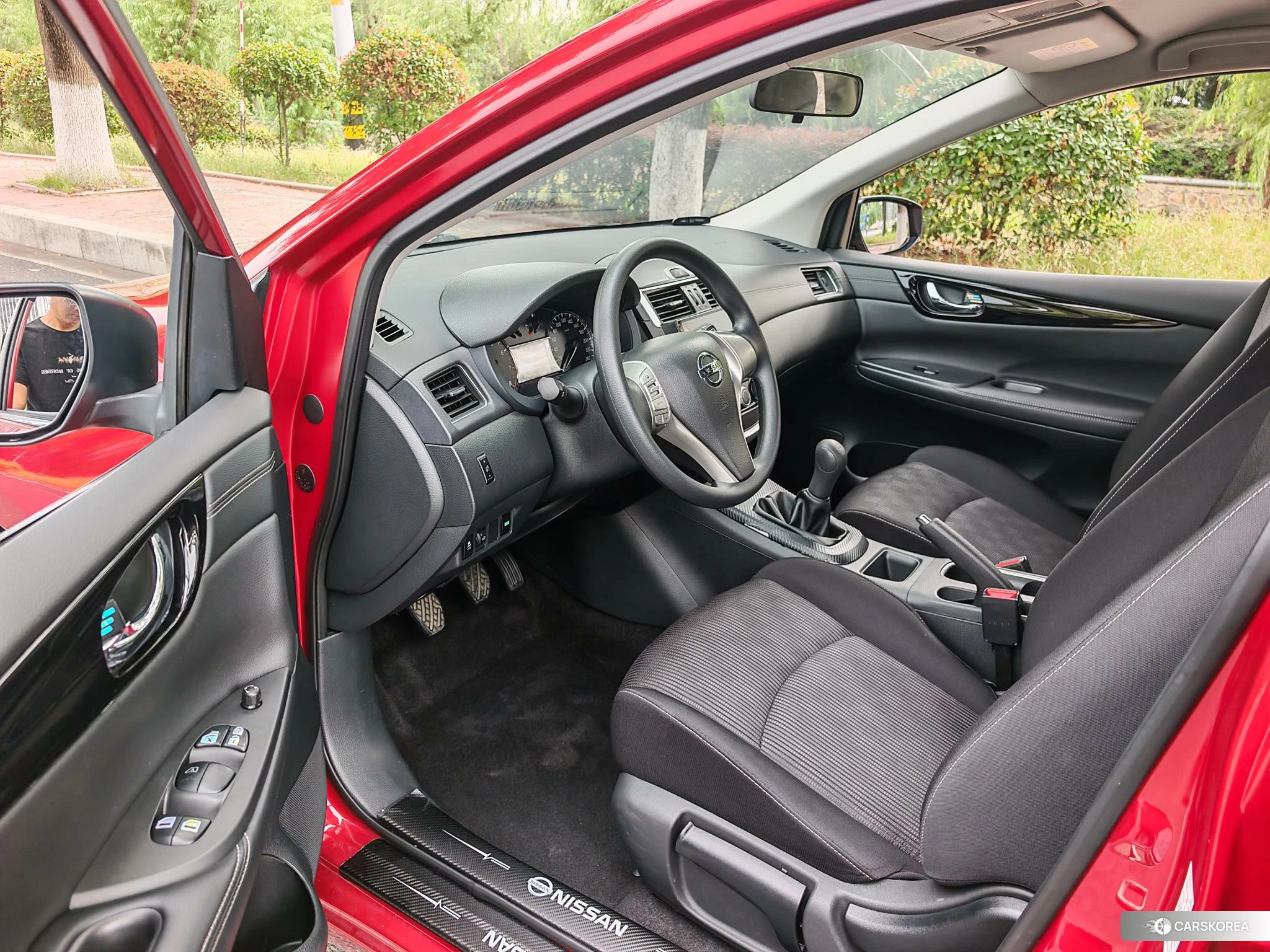 Nissan Tiida 2020 Красный из Китая, фото 5